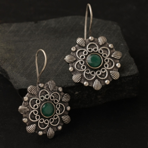 NIKETAM Jewelry - EARRINGS